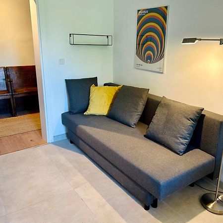 Feelslikehome - Urbane Altbauwohnung Mit Dachterasse& Parkplatz Bochum Buitenkant foto