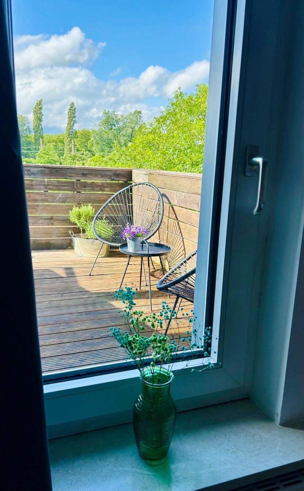 Feelslikehome - Urbane Altbauwohnung Mit Dachterasse& Parkplatz Bochum Buitenkant foto
